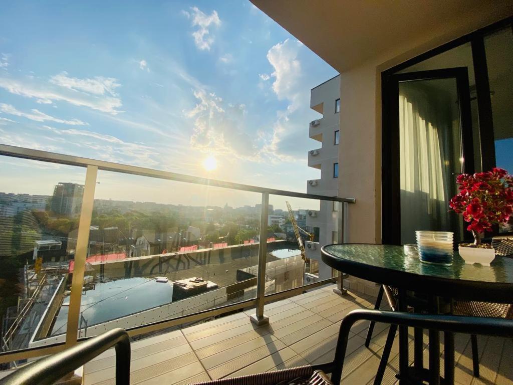 Soho Apartment - City View With Rooftop Garden Bucareste Exterior foto